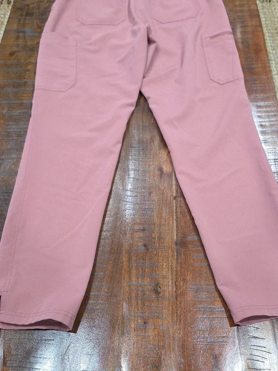 Figs Technical Scrubs Pants - Picture 10 of 10